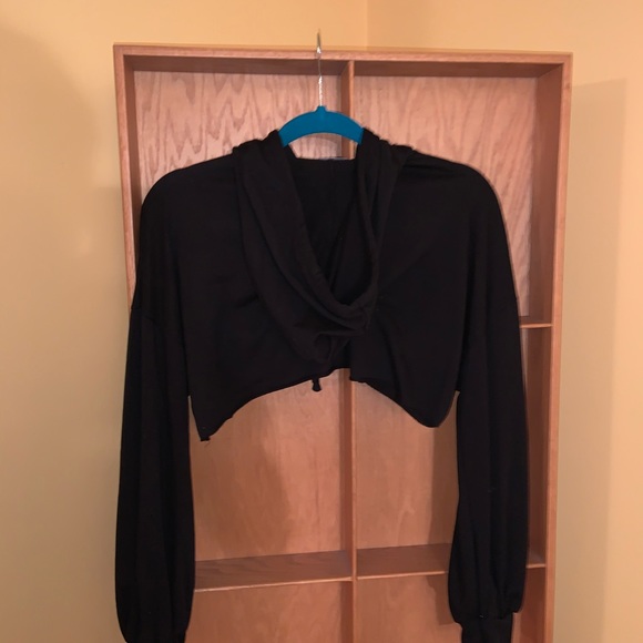 Distressed cropped hoddie - Picture 2 of 2